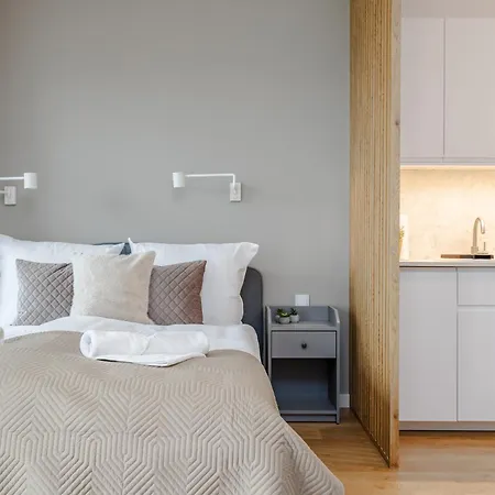 Apartament Very Berry - Naramowicka 106a - Z Garazem I Balkonem- Self Check In 24h *