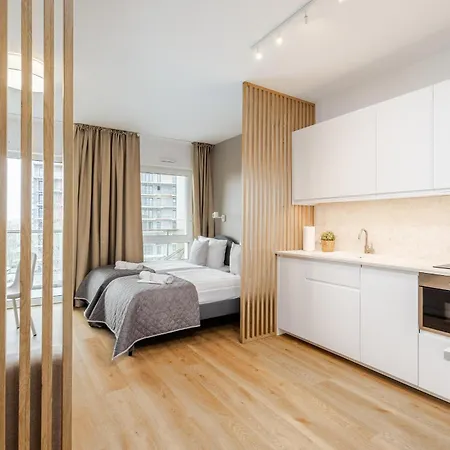 Apartament Very Berry - Naramowicka 106a - Z Garazem I Balkonem- Self Check In 24h *