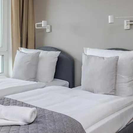 Apartament Very Berry - Naramowicka 106a - Z Garazem I Balkonem- Self Check In 24h Poznań