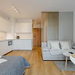 Very Berry - Naramowicka 106a - Z Garazem I Balkonem- Self Check In 24h Appartement *