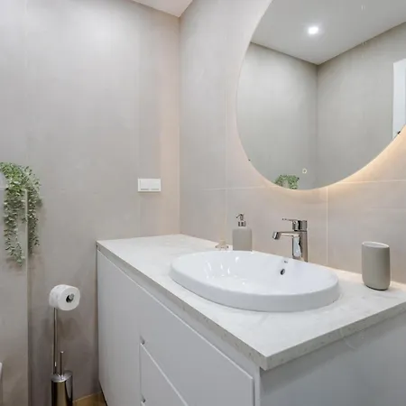 Very Berry - Naramowicka 106a - Z Garazem I Balkonem- Self Check In 24h ポズナン