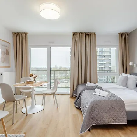 Very Berry - Naramowicka 106a - Z Garazem I Balkonem- Self Check In 24h Apartment *