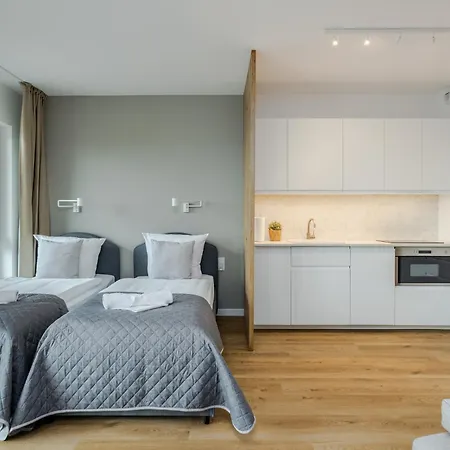 Very Berry - Naramowicka 106a - Z Garazem I Balkonem- Self Check In 24h *