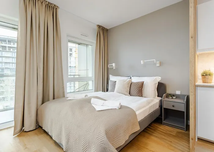 Very Berry - Naramowicka 106a - Z Garazem I Balkonem- Self Check In 24h Apartment