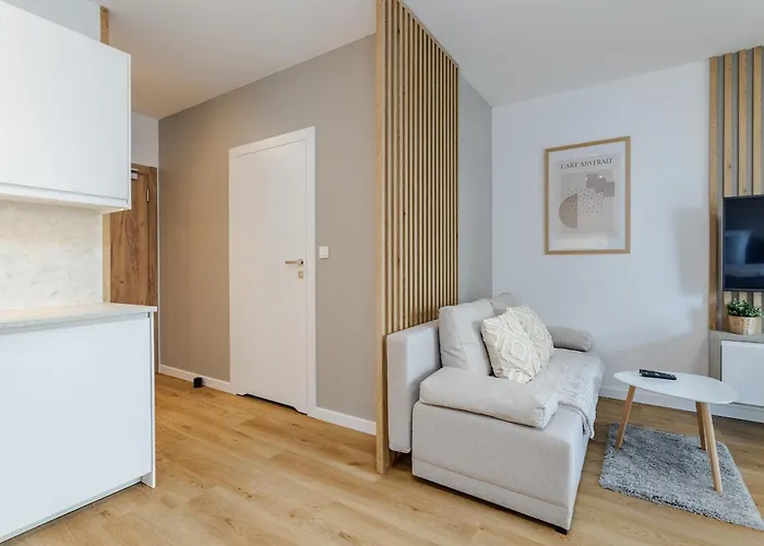 Apartment Very Berry - Naramowicka 106a - Z Garazem I Balkonem- Self Check In 24h Poznan